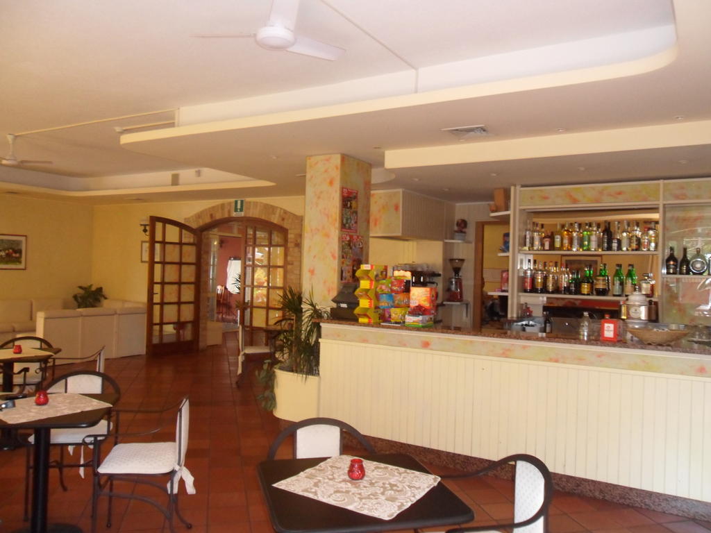 Fattoria Cerreto Hotel Mosciano Sant'Angelo Exterior photo